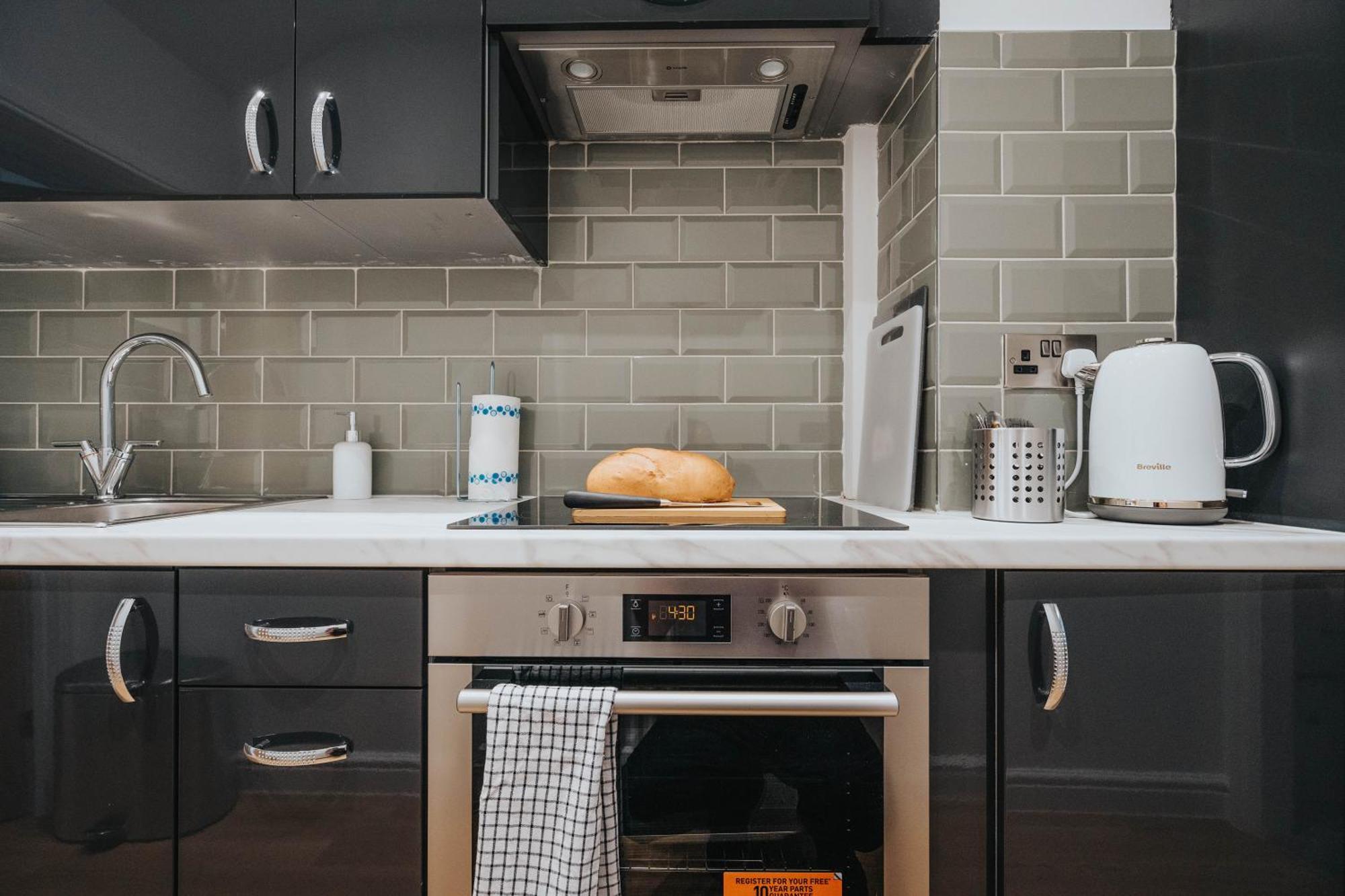 Buxton Apartment - 1 Bed, Free Parking, Wi-Fi Hazel Grove Eksteriør bilde