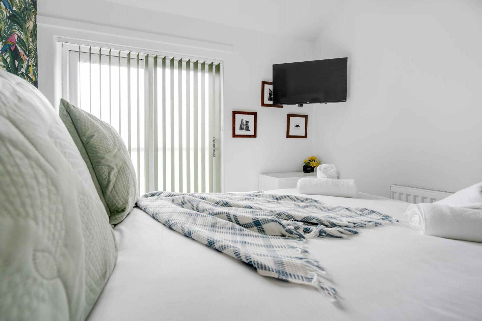 Buxton Apartment - 1 Bed, Free Parking, Wi-Fi Hazel Grove Eksteriør bilde