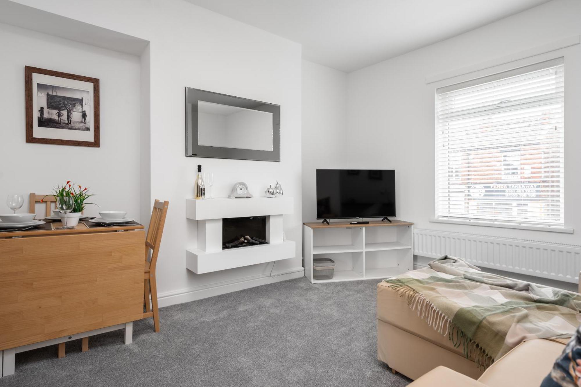 Buxton Apartment - 1 Bed, Free Parking, Wi-Fi Hazel Grove Eksteriør bilde